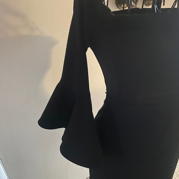 TEEZE ME Womens Black Bell Sleeve Off Shoulder Mini Party Bodycon Dress sz J5 - Picture 6 of 12